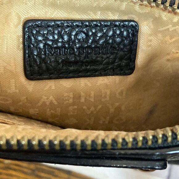 Kate Spade‎ Pebbled Leather Wristlet Pouch Wallet Clutch Black Chic Preppy - Picture 15 of 16